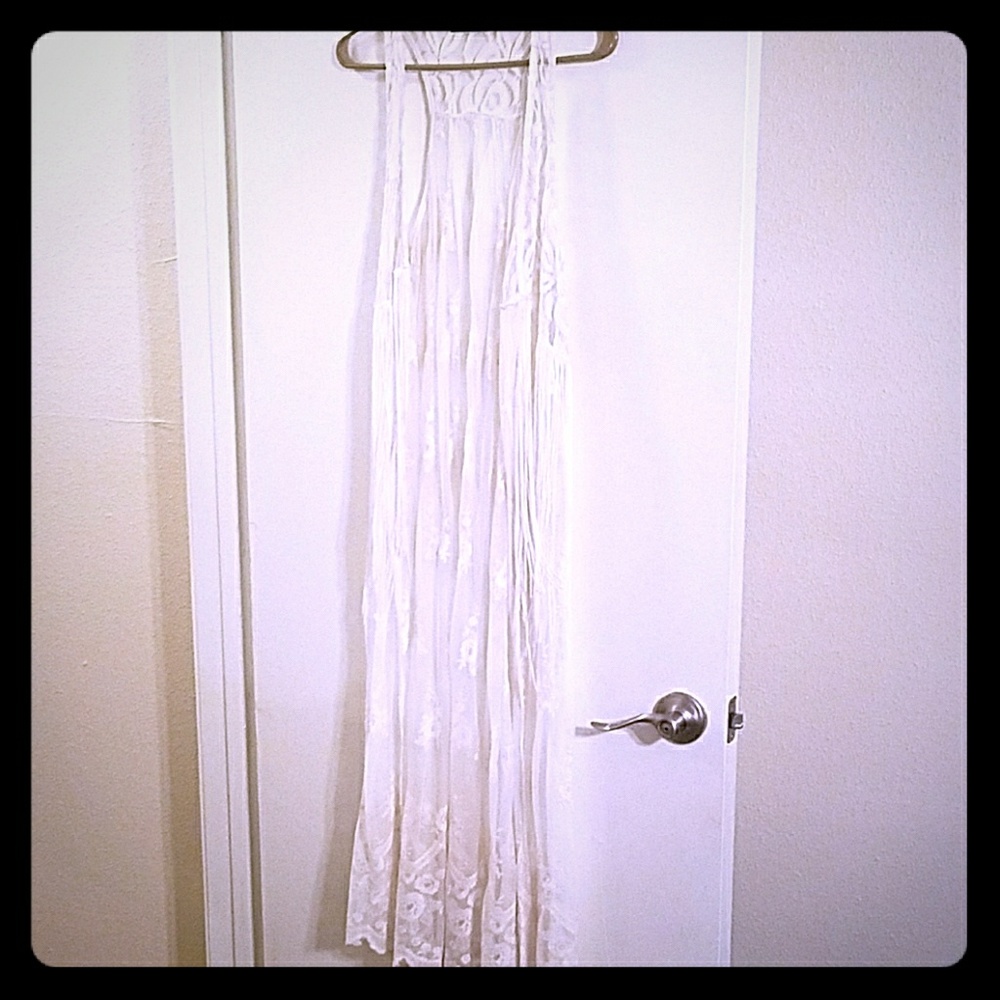 White duster